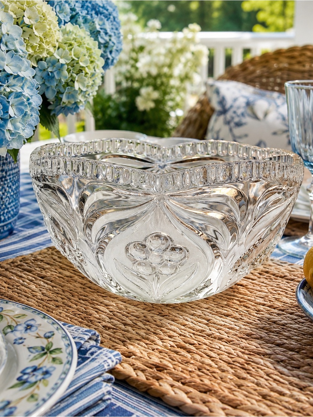 Vintage Hofbauer Byrde Bird Collection German Crystal Bird & Flower Serving Bowl
